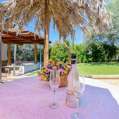 Alba - La Higuera By Ruralidays Holiday home